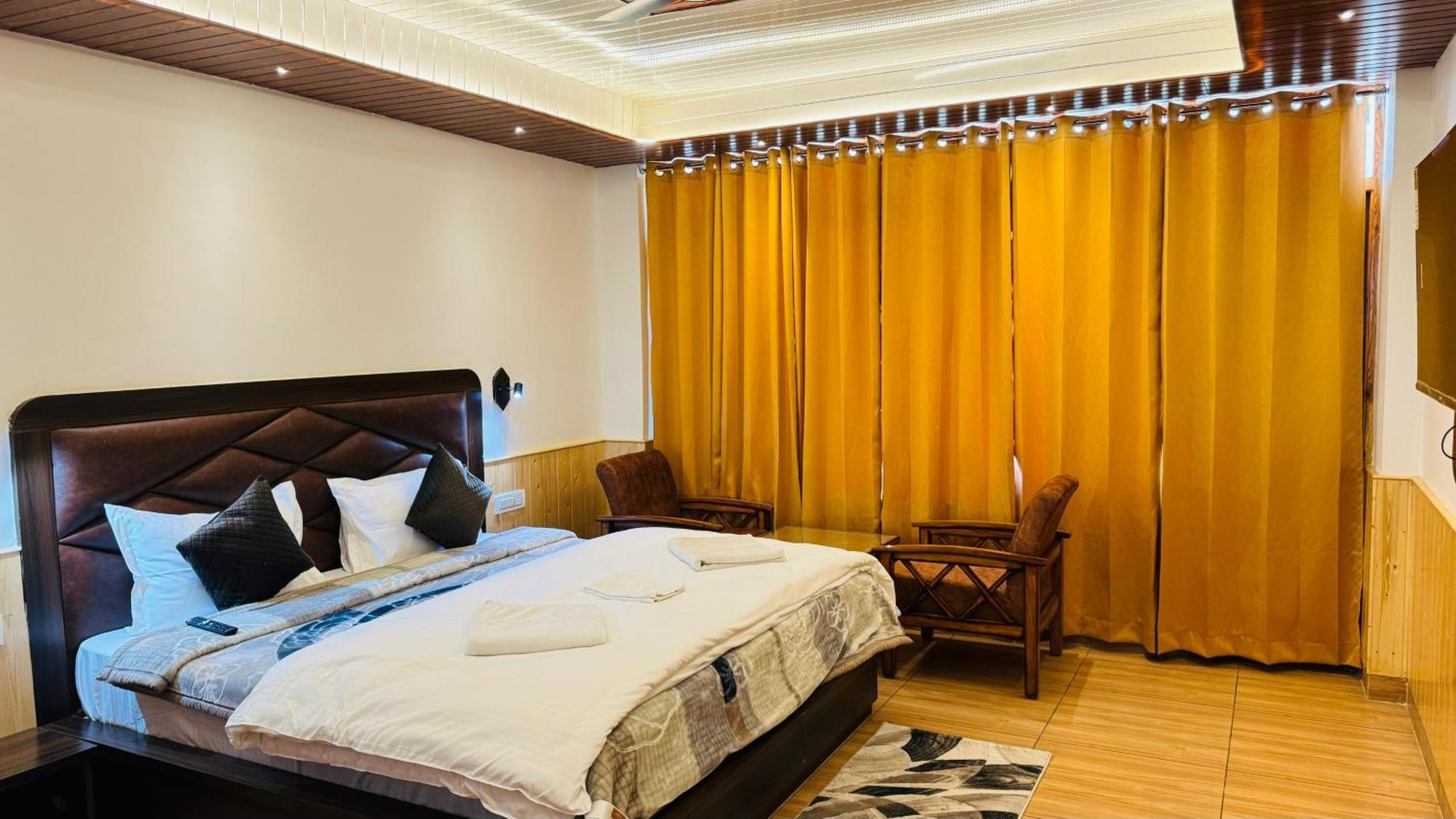 The Midnight Garden Manali Hotell Exteriör bild